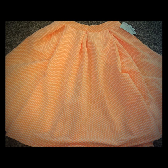 LuLaRoe Dresses & Skirts - BNWT Lularoe Orange and White Polka Dot Madison