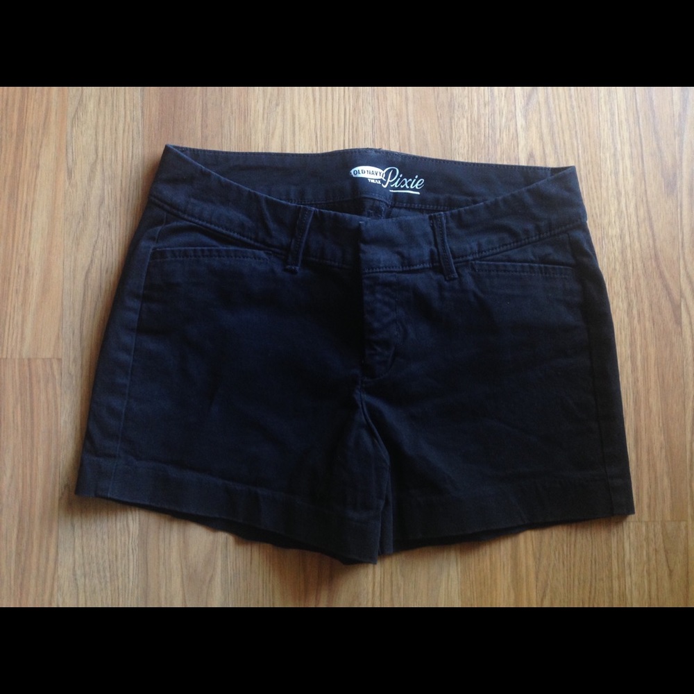 3 For $10 EUC Old Navy Black Pixie Shorts 3 1/2"