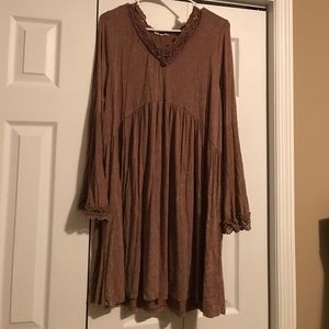 Dress/tunic. Easel brand