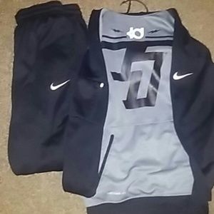 Nike hoodie and joggers kd nike elite xl