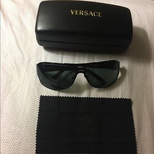 Versace sunglasses model 2065