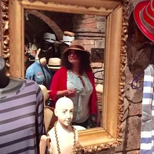 Meet your Posher, Melody