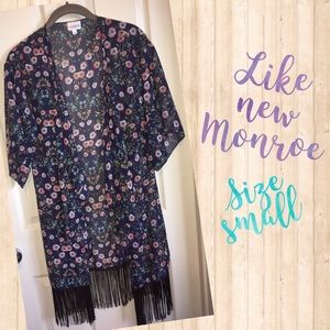 Like new LuLaRoe Monroe in floral chiffon (small)