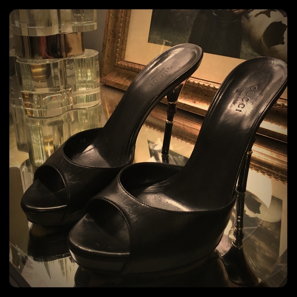 Gucci black leather peep toe heels