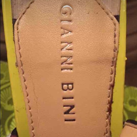 Gianni Bini Sandals - Picture 3 of 3