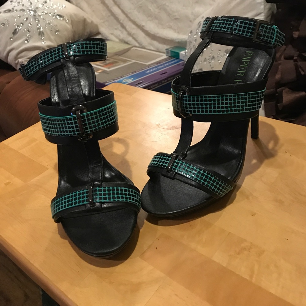 High heel sandals w ankle strap