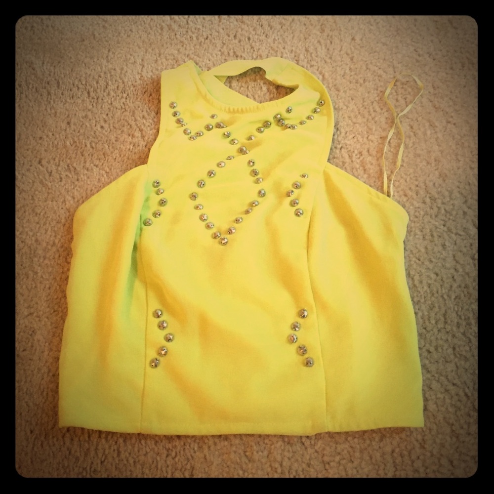 XS lime crop top