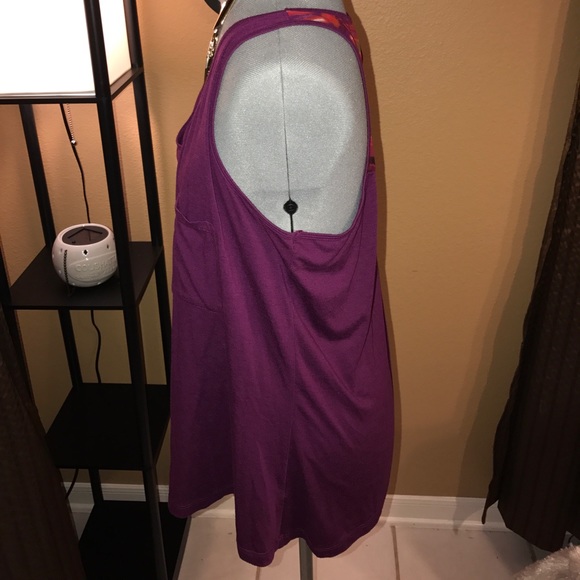 Tank top with details - Picture 3 of 4