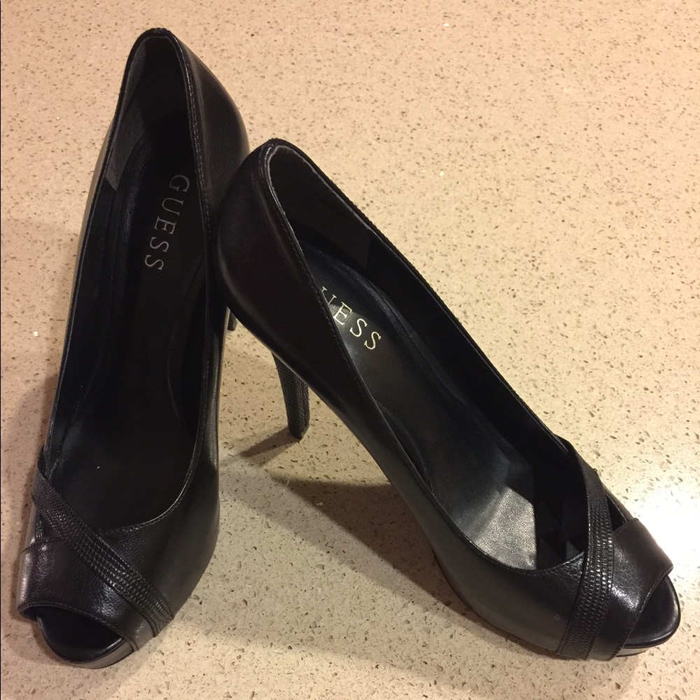Guess Black Platform Pumps
