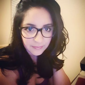 Meet your Posher, Nia