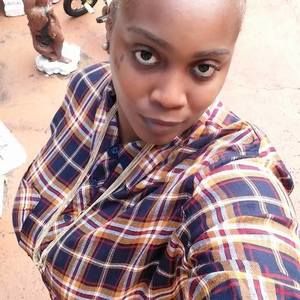 Meet your Posher, Latoya