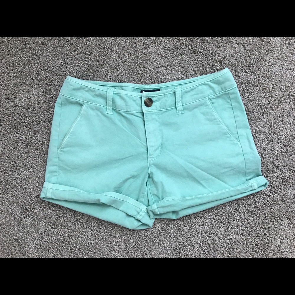 American eagle Midi stretch shorts