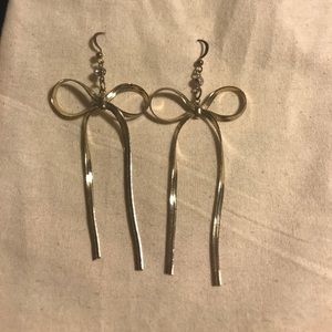 Gold bow earings