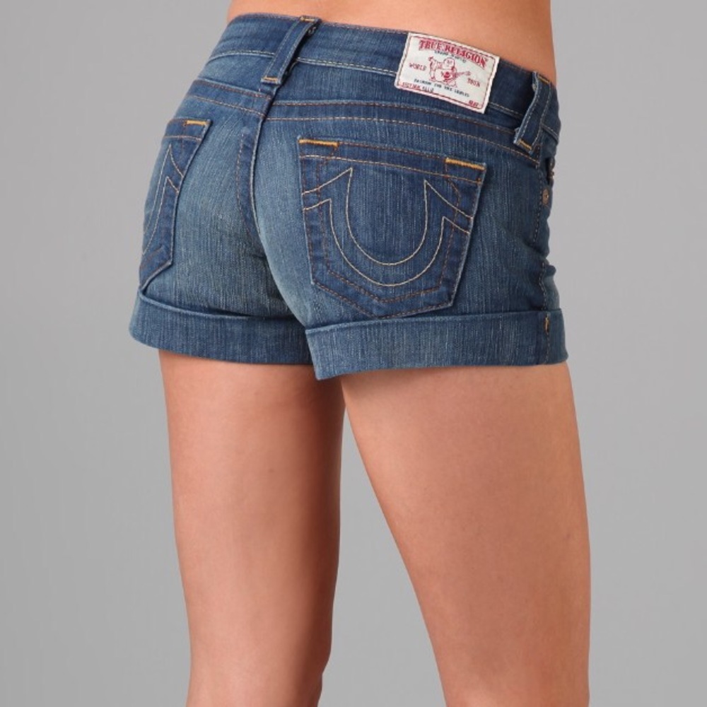 TRUE RELIGION ALLIE CUFFED SHORTS size 26