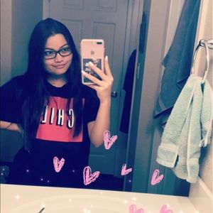 Meet your Posher, Elizabeth