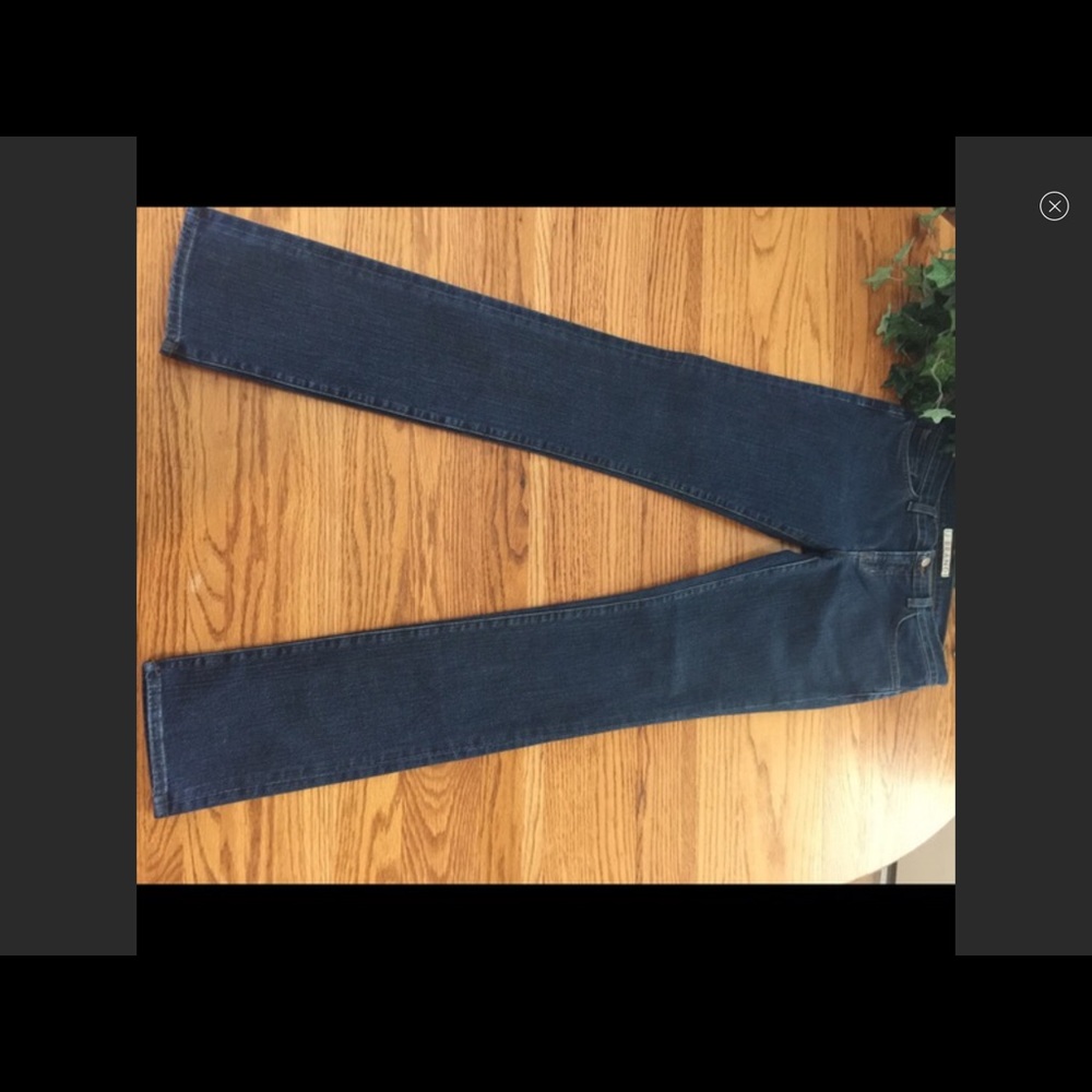 J Brand like new jeans