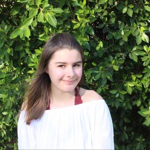 Meet your Posher, Ava