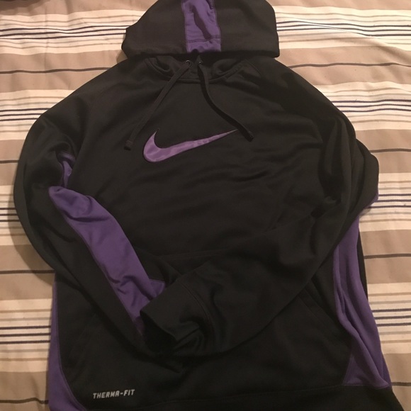 Nike Black Sweatshirt - Picture 1 of 1