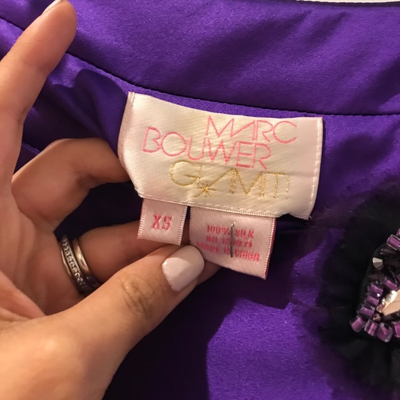 Top - Picture 2 of 2