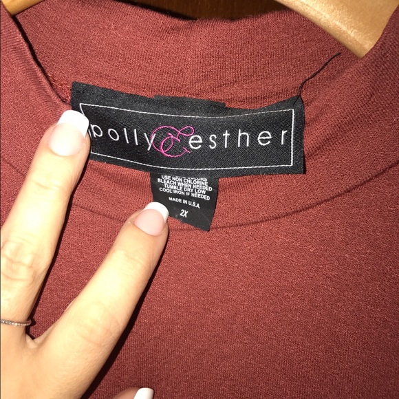 Rustic Neckline Top - Picture 2 of 2