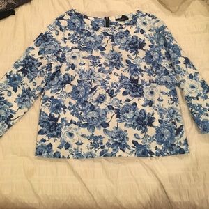 Floral top