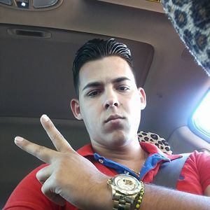 Meet your Posher, Eduardo