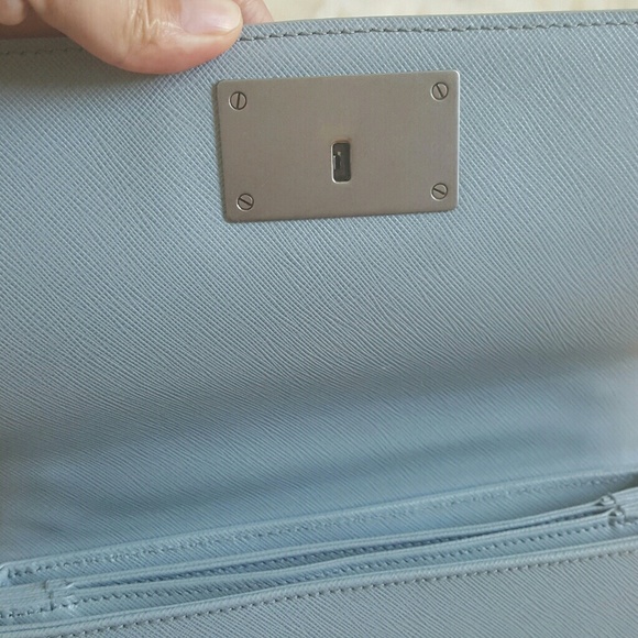 Prada - Picture 6 of 8