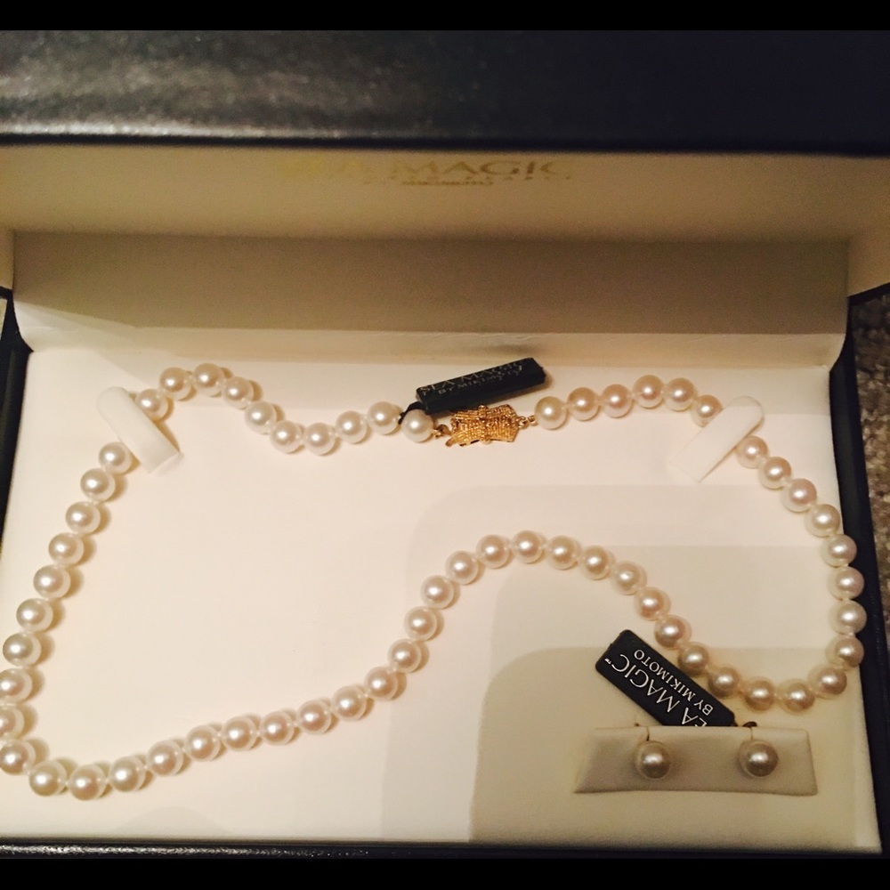 NWT Sea Magic Pearl set