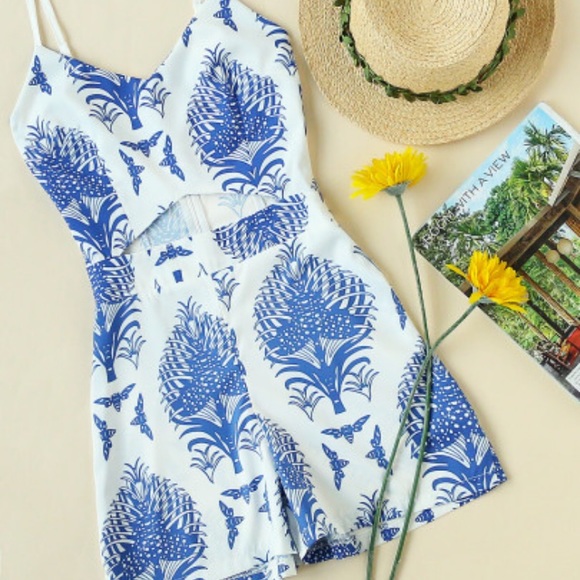 Shein Patterned Romper NWOT - Picture 1 of 2