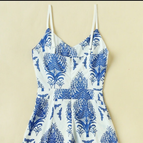 Shein Patterned Romper NWOT - Picture 2 of 2