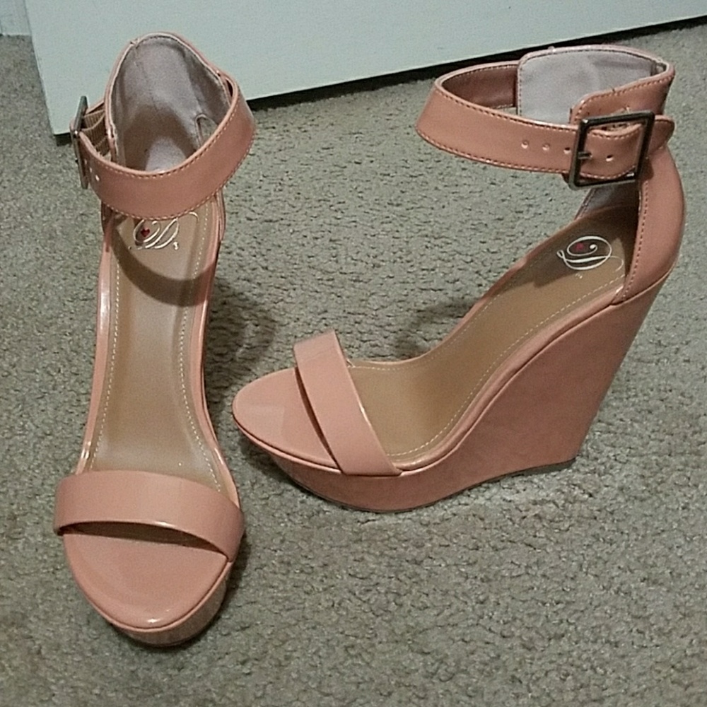 Light Pink Wedges