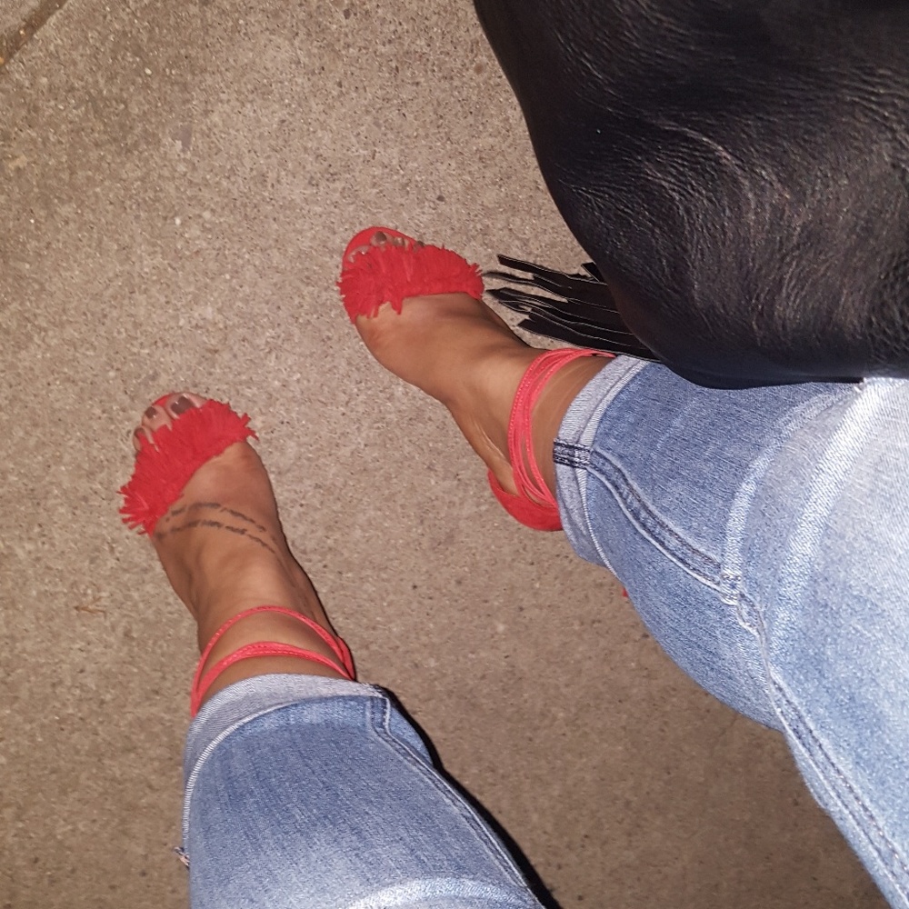 Meet your Posher, Larhonda