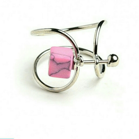 Unique ring - Picture 1 of 1