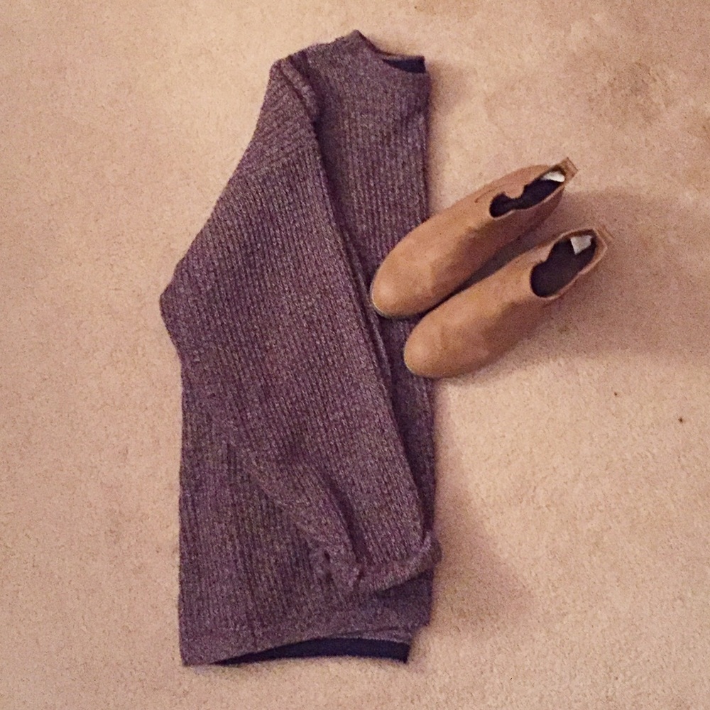 Columbia Burgundy Sweater 🌼(FINAL REDUCTION)🌼