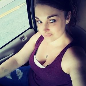 Meet your Posher, Alicia