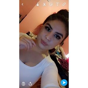 Meet your Posher, Carla