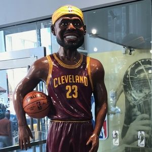 Meet your Posher, Henry