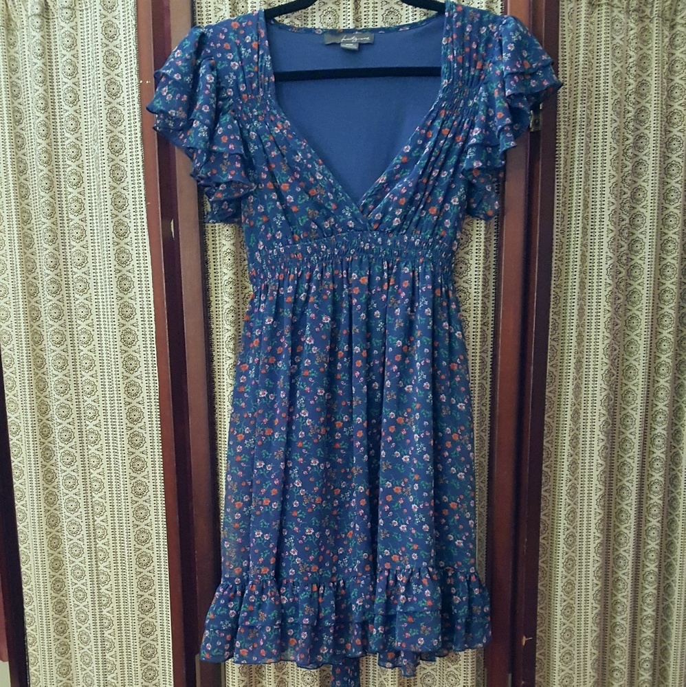 Forever 21 ruffle sleeve blue floral print dress