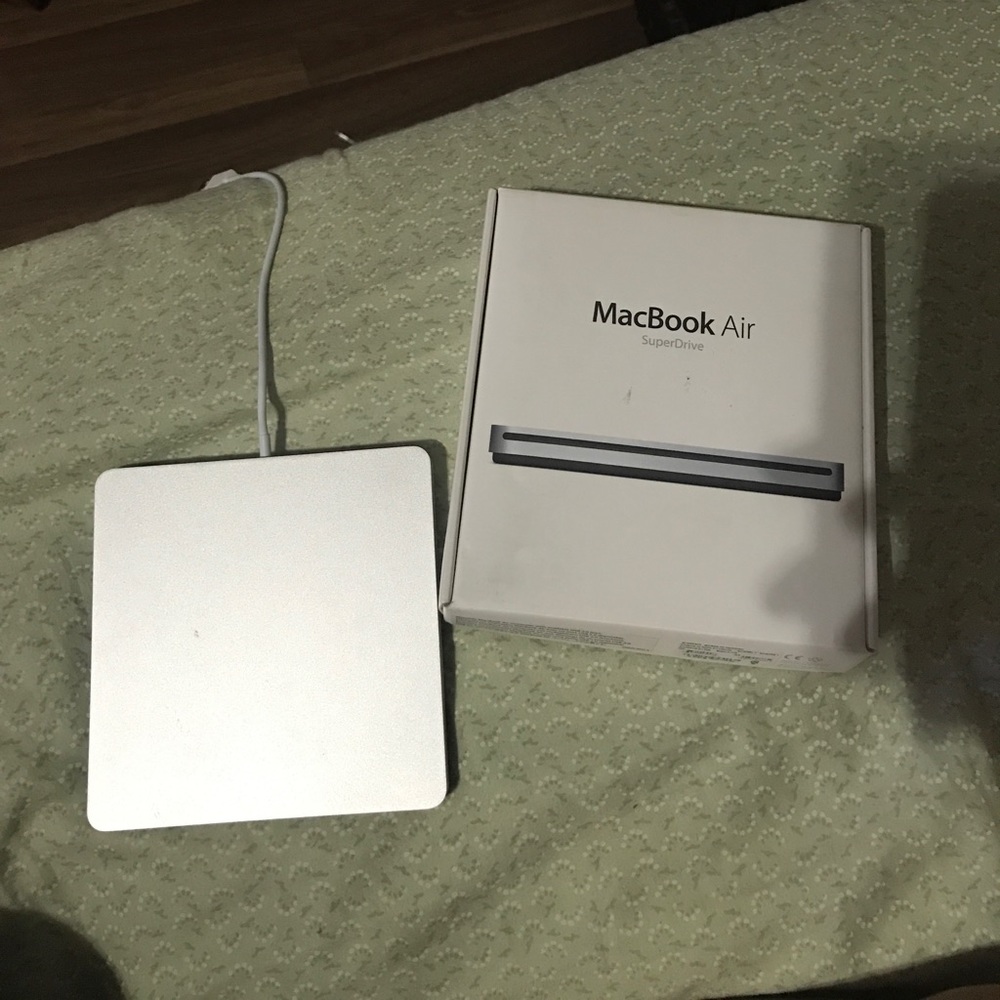 MacBook Air superDrive