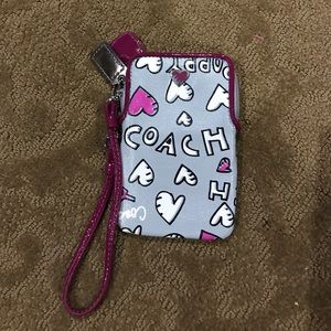 Coach POPPY phone case/wristlet NEVER USED