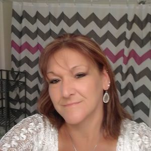 Meet your Posher, Robyn