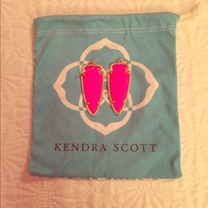 Kendra Scott Skylar Neon Pink Earrings + Pouch