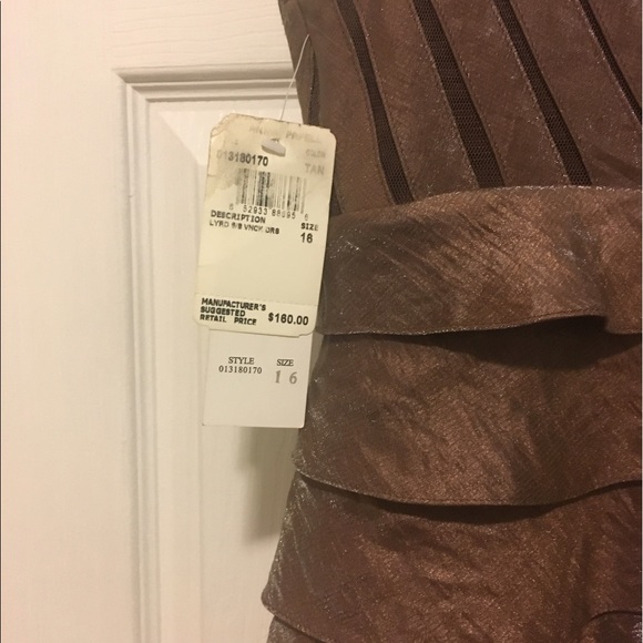 Adrianna Papell Tiered V-neck dress in bronze. - Picture 4 of 4