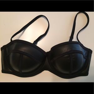 Triangl Milly Noir Top