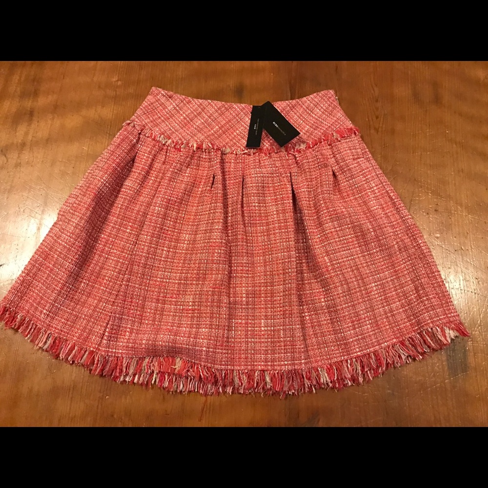 NWT BCBG skirt so cute!!