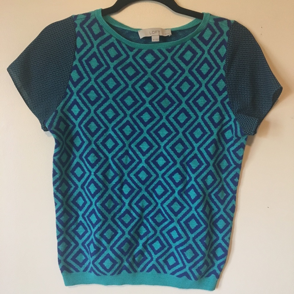 LOFT patterned top