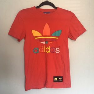 Adidas t-shirt