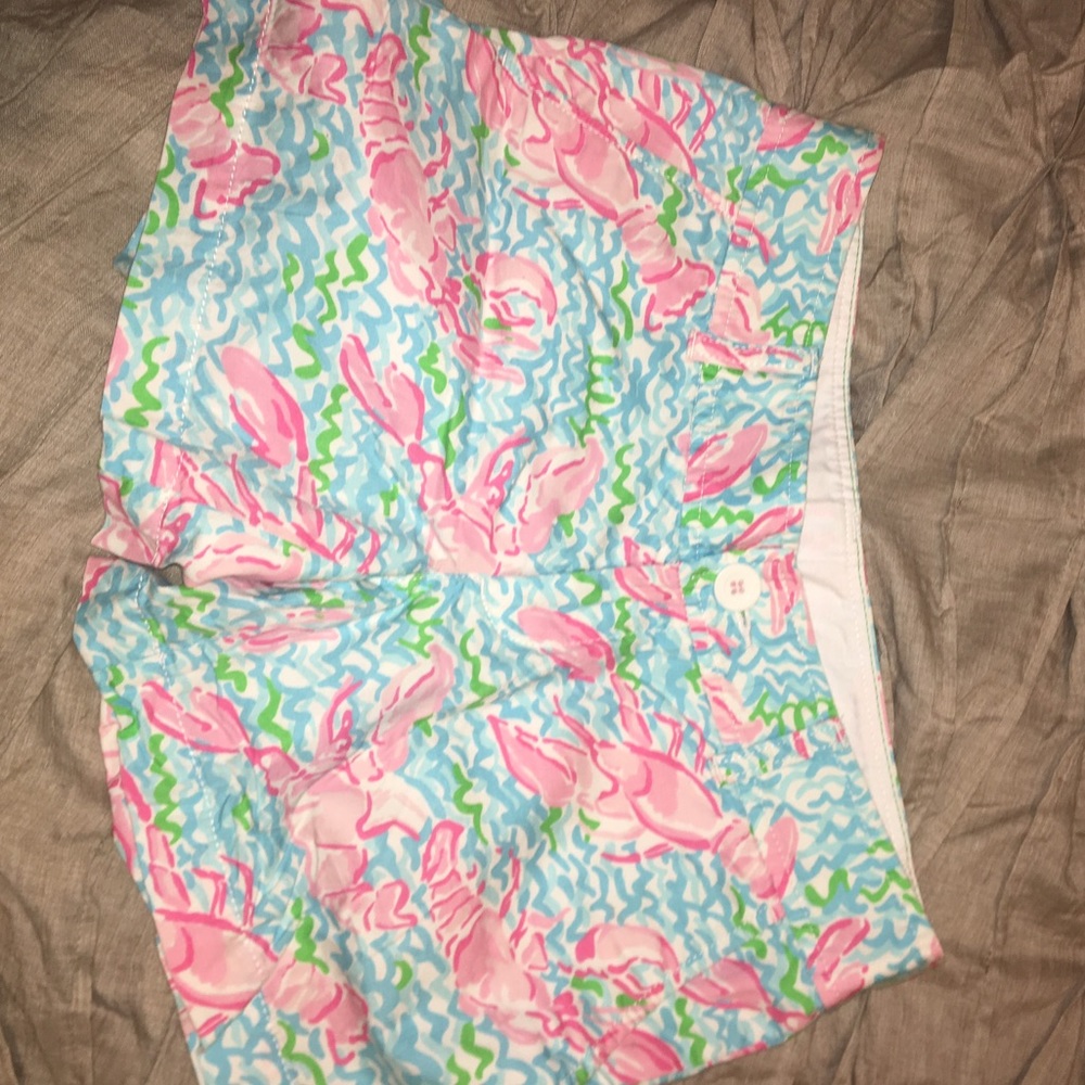 Rare Lilly Pulitzer Lobstah Roll shorts!!!!