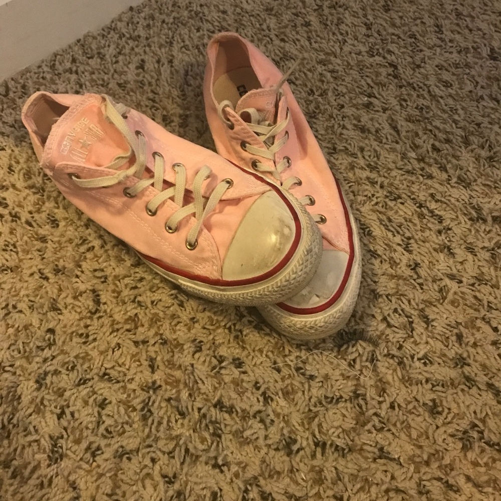 Pink converse