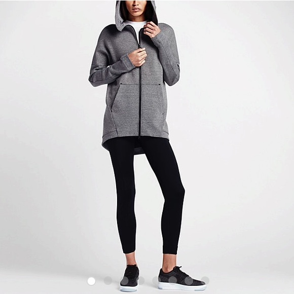 Nike Jackets & Blazers - NWT Nike Tech Cape